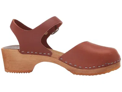Mia Sofia In Brown