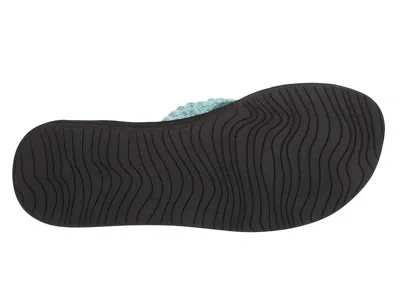 Reef Cushion Threads In Blue