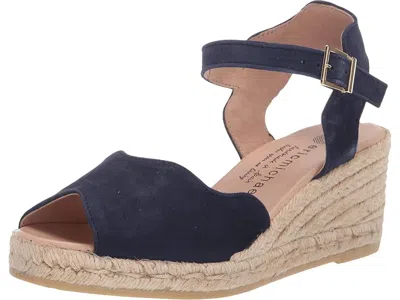 Eric Michael Lupa In Blue