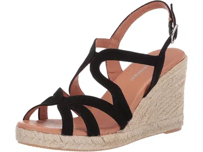 Eric Michael Lindsey In Black