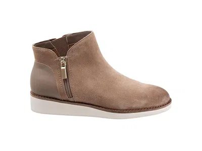 Softwalk Wesley In Brown