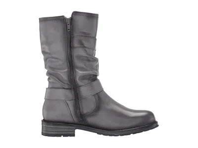 Eric Michael Noelle In Gray