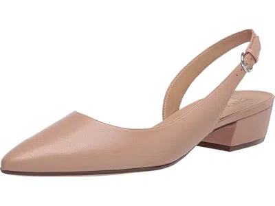 Naturalizer Banks In Neutral