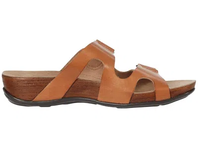 Sas Seaside In Brown