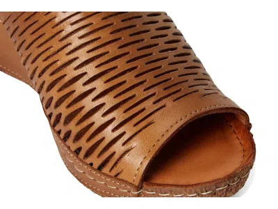Spring Step Cunacena In Brown