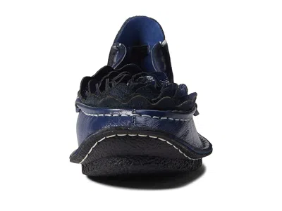 L'artiste By Spring Step Dezi In Blue