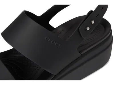 Crocs Brooklyn Low Wedge In Black