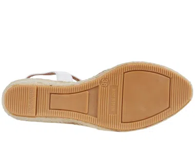 Eric Michael Lindsey In White