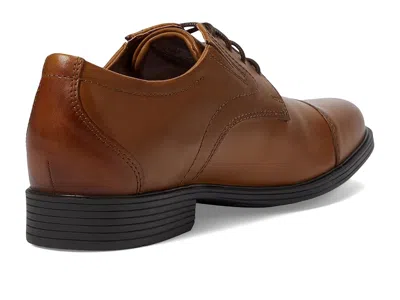 Clarks Wide Width Dresslite Cap Toe Oxford In Brown