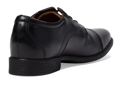 Clarks Whiddon Cap In Black