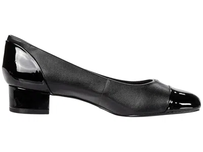 Trotters Daisy In Black