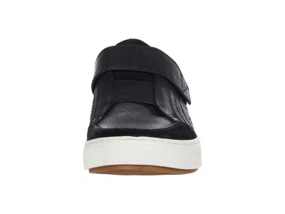 Propét Kade In Black