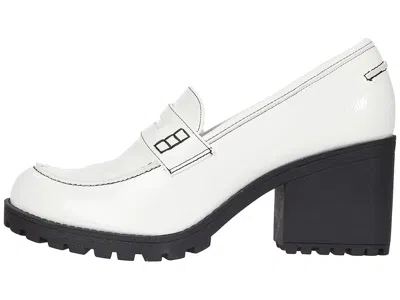 Dirty Laundry Liberty In White