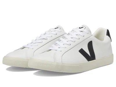 Veja Campo Sneaker In White