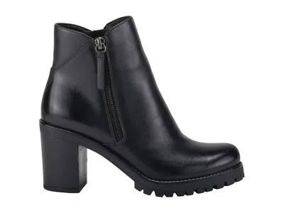 Spring Step Dealey In Black