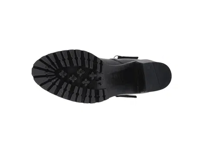 Spring Step Dealey In Black