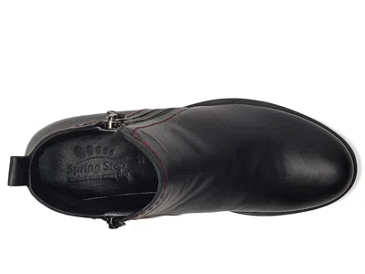 Spring Step Oziel In Black