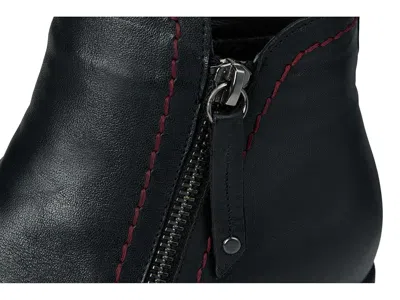 Spring Step Oziel In Black