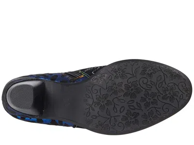 L'artiste By Spring Step Dessa In Multi