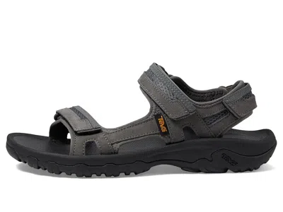 Teva Hudson In Black