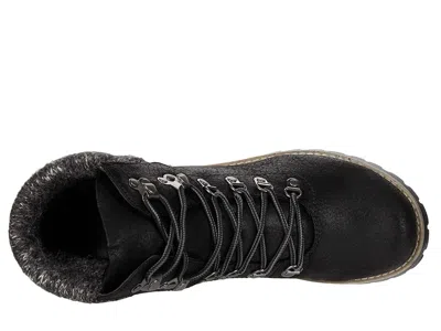 Cliffs By White Mountain Pathfield In Black