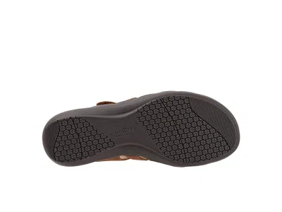 Trotters Riki Studs Sandals In Brown