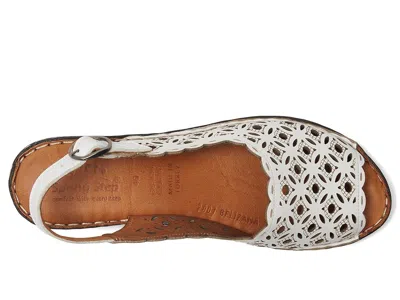 Spring Step Belizana In White