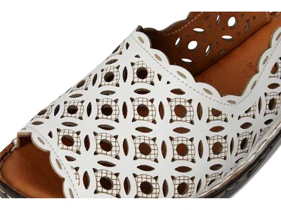 Spring Step Belizana In White