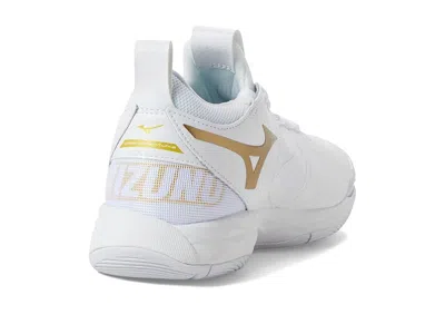Mizuno Wave Momentum 2 In Multi