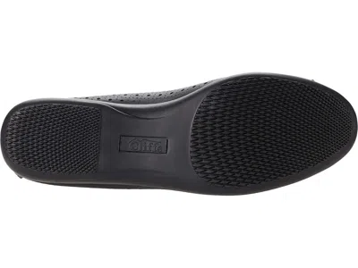 Cliffs By White Mountain Cheryl