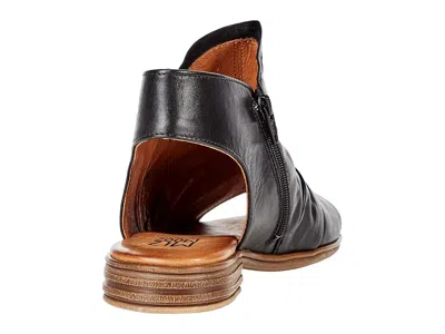 Miz Mooz Dylan In Black