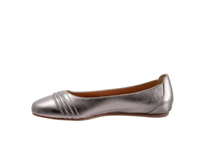 Softwalk Safi In Gray