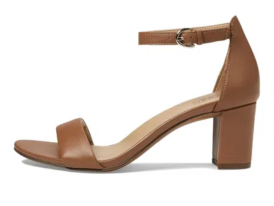Naturalizer Vera In Brown
