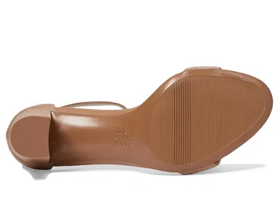 Naturalizer Vera In Brown