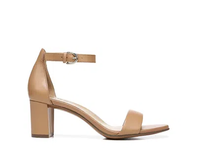 Naturalizer Vera In Brown