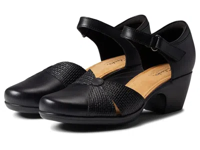 Clarks Emily Rae Pump In Black