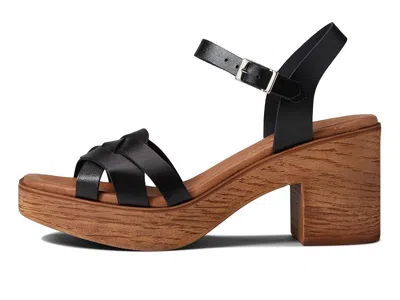 Eric Michael Heidi In Black