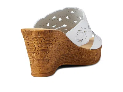 Spring Step Flamyo In White