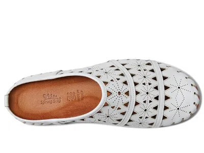 Spring Step Fusalide In White
