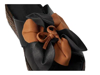 Spring Step Hilary In Black