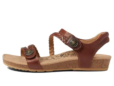 Aetrex Jillian In Brown
