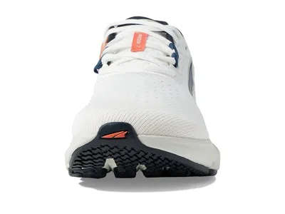 Altra Provision 7 In White