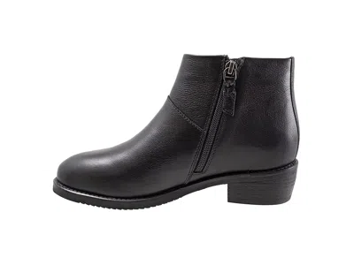 Softwalk Roselle Ankle Boot In Multi