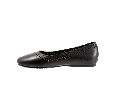 Softwalk Selma In Black