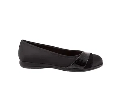 Trotters Danni Flat In Black