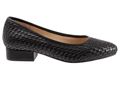 Trotters Estee Flat In Black