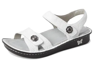 Alegria Vienna In White