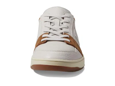 Mephisto Hugh In White