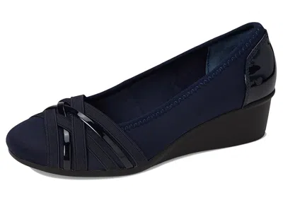 Cliffs By White Mountain Bowie