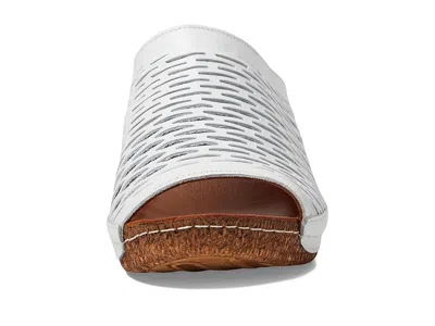 Spring Step Cunacena In White